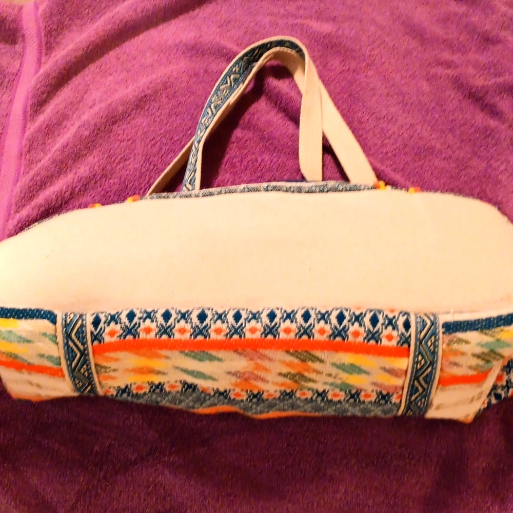Colorful Patterned Shoulder Bag - Picture 7 of 9